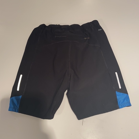 Nike Biker Shorts - Picture 2 of 3